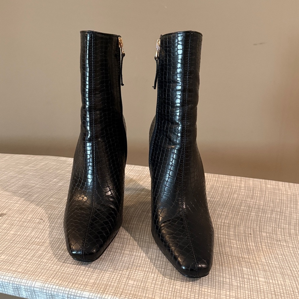 Billini Black Croc-Patterned Heeled Boots